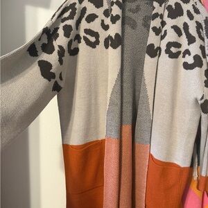 Stylish Leopard Print Colorblock Sweater